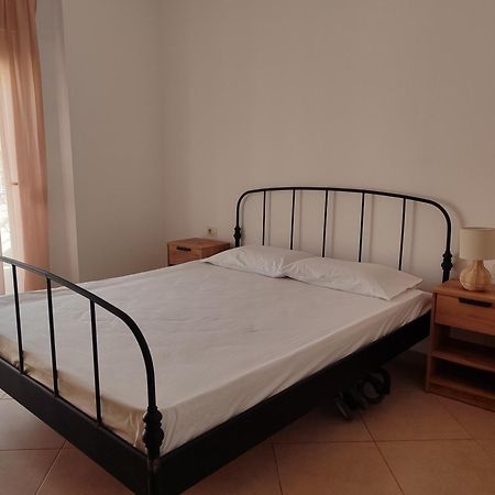 Seaview Apartment Detjoni Sarandë Eksteriør bilde