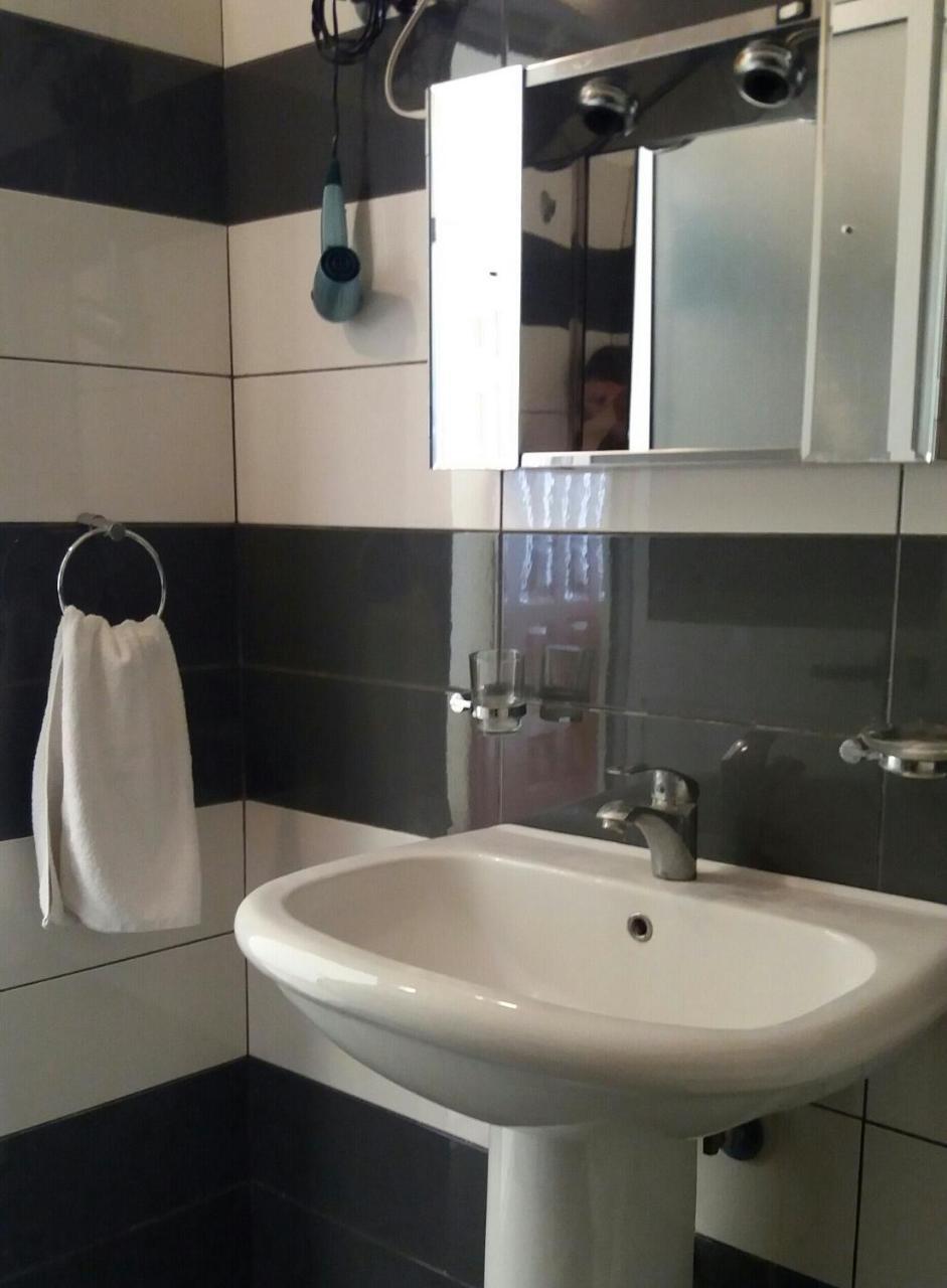 Seaview Apartment Detjoni Sarandë Eksteriør bilde